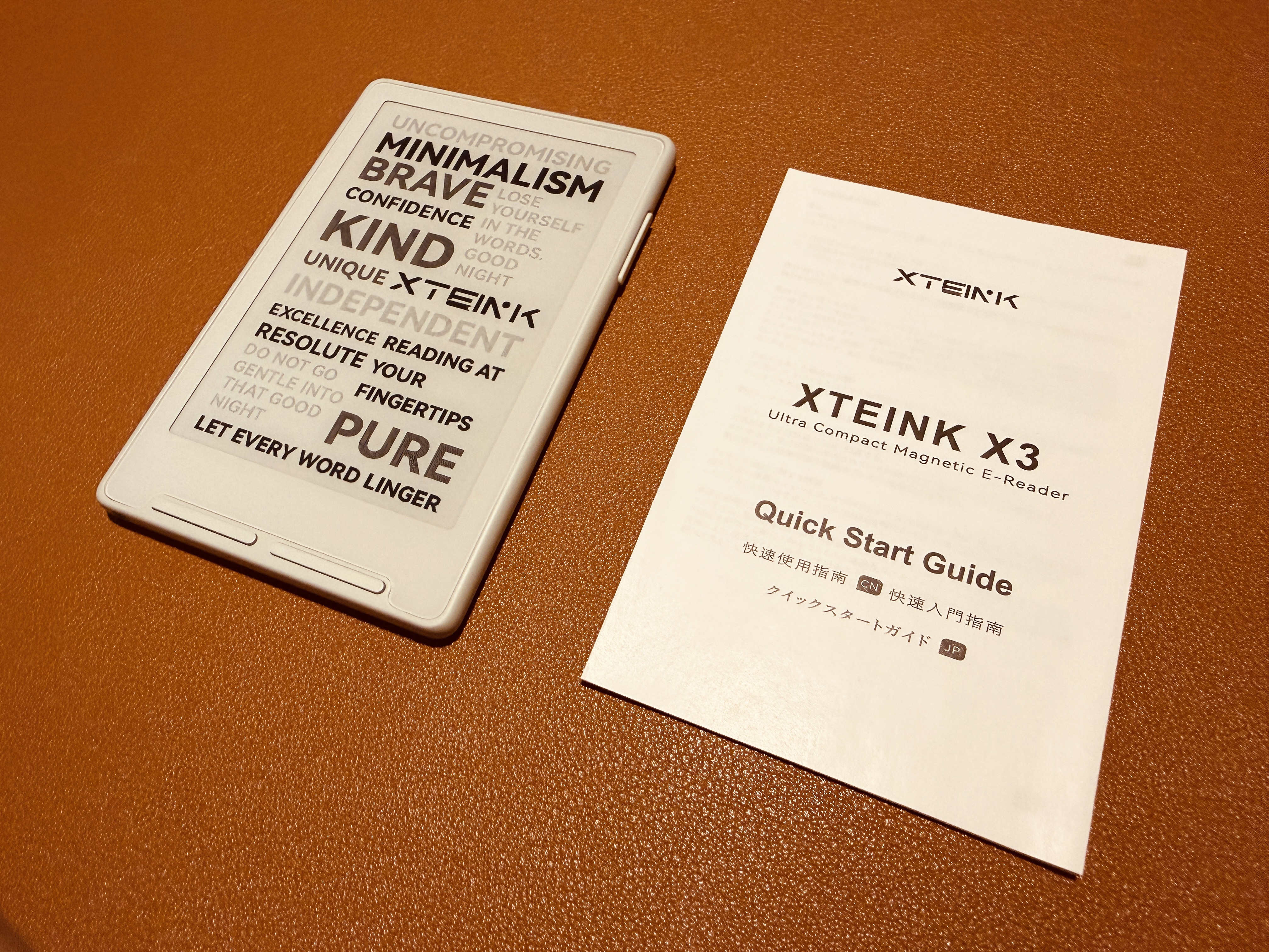 閱星曈 XTEINK X3 開箱實拍 IMG_5621:主機與快速入門指南